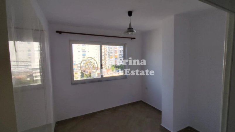 Tirane, jepet me qera apartament 2+1+Ballkon Kati 4, 96 m² 450 € (Rruga Besim Alla, Yzberisht)