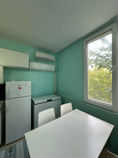 Tirane, jepet me qera apartament 2+1+Ballkon Kati 3, 75 m² 600 € (pazari i ri)