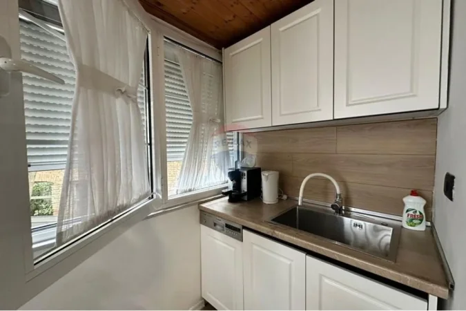 Tirane, jepet me qera apartament 1+1 , 60 m² 650 € (Blloku, Tiranë)