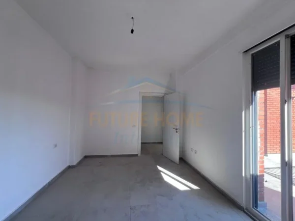 Tirane, shitet apartament Kati 5, 70 m² 93.500 € (PASKUQAN)