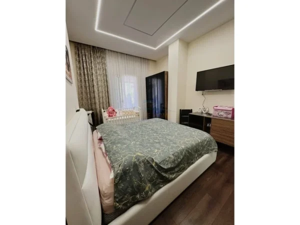 Tirane, shitet Kati 5, 90 m² 155.000 € (FRESK)