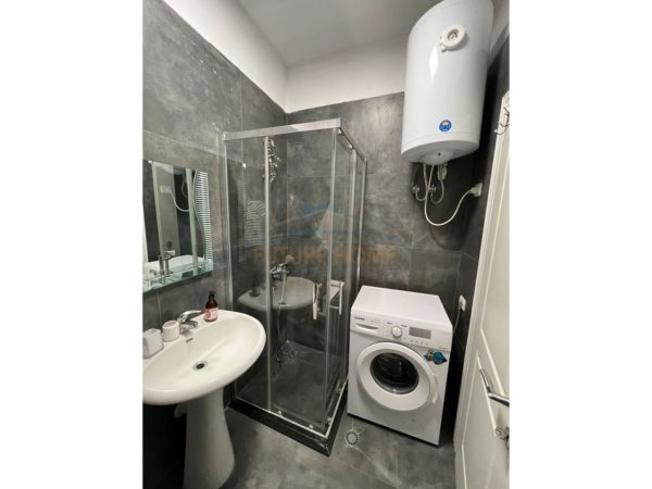 Tirane, shitet apartament Kati 7, 39 m² 90.000 € (UNAZA E RE)