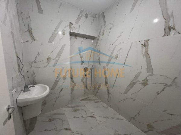 Tirane, shitet apartament Kati 10, 109 m² 275.000 € (RRUGA E BARRIKADAVE)