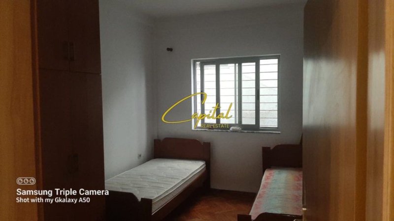 Tirane, jepet me qera apartament 2+1 Kati 2, 100 m² 450 € (5 MAJI)