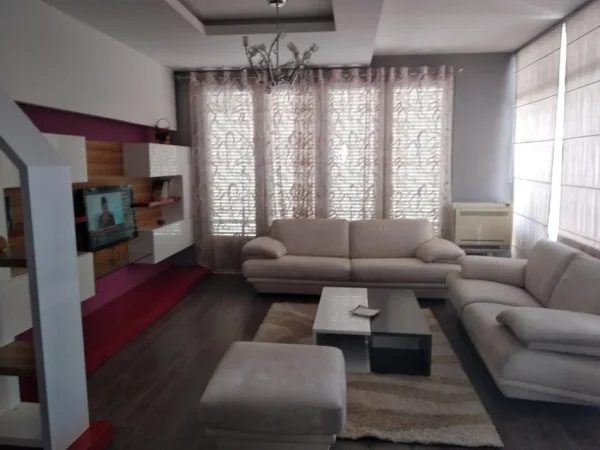 APARTAMENT 2+1+2 ME QIRA  850 € (Kodra e Diellit)