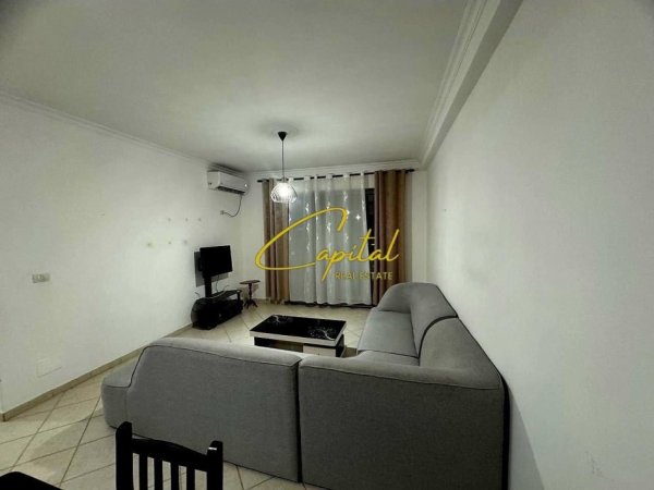 Tirane, jepet me qera apartament 2+1 Kati 8, 110 m² 500 € (ASTIR)