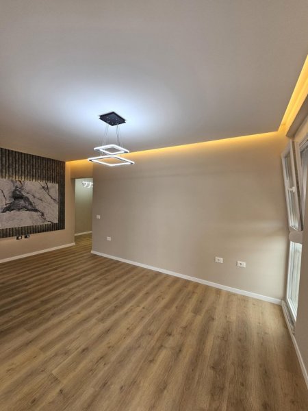 Tirane, shitet apartament 2+1 , 80 m² 189.000 € (Pazari Ri)