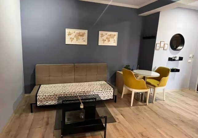 Tirane, jepet me qera apartament 2+1 Kati 3, 560 € 