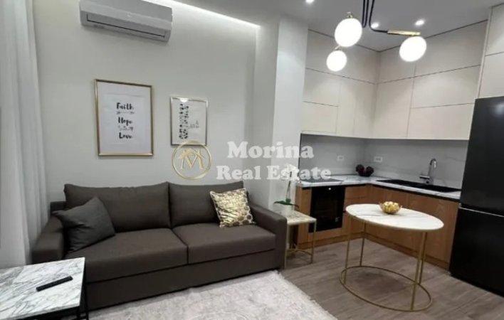 Tirane, jepet me qera apartament 1+1 Kati 8, 55 m² 620 € (Bulevardi i Ri)
