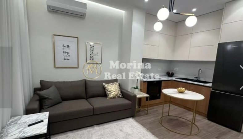Tirane, jepet me qera apartament 1+1 Kati 8, 55 m² 620 € (Bulevardi i Ri)