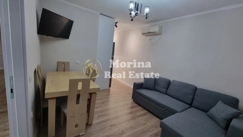 Tirane, jepet me qera apartament 1+1 Kati 7, 65 m² 530 € (Don Bosko, Shkolla Qazim Turdiu)