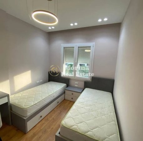 Tirane, jepet me qera apartament 2+1 Kati 5, 70 m² 680 € (Myslym Shyri)