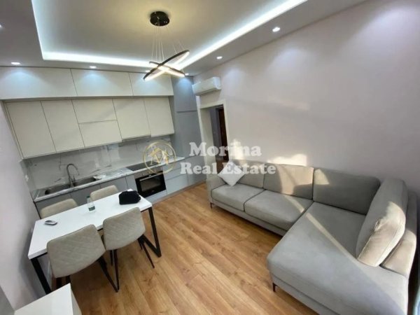 Tirane, jepet me qera apartament 2+1 Kati 5, 70 m² 680 € (Myslym Shyri)