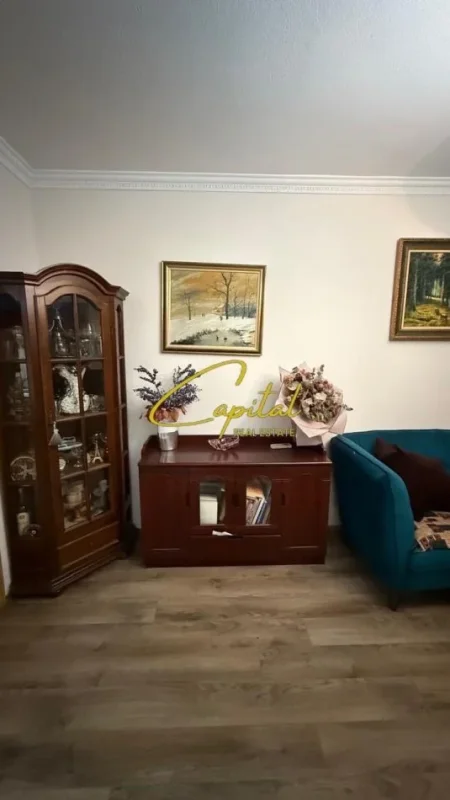 Tirane, jepet me qera apartament 1+1 Kati 0, 80 m² 650 € (ISH EKSPOZITA)