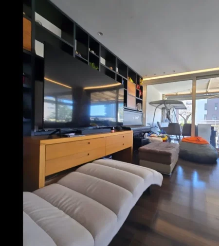 Tirane, shitet apartament 2+1 , 200 m² 449.000 € (ambasada amerikane)