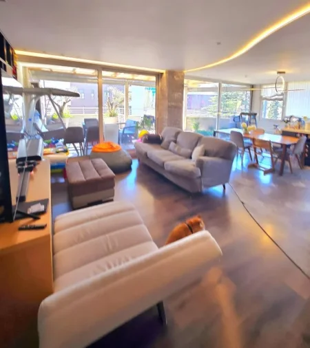 Tirane, shitet apartament 2+1 , 200 m² 449.000 € (ambasada amerikane)