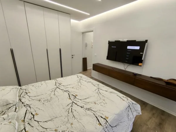 Tirane, shitet apartament 1+1+Aneks Kati 5, 65 m² 165.000 € (Zallit)