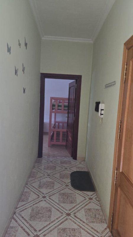 Durres, jepet me qera apartament 1+1+Aneks+Ballkon Kati 8, 70 m² 350 € (Rruga Aleksander Goga/9)
