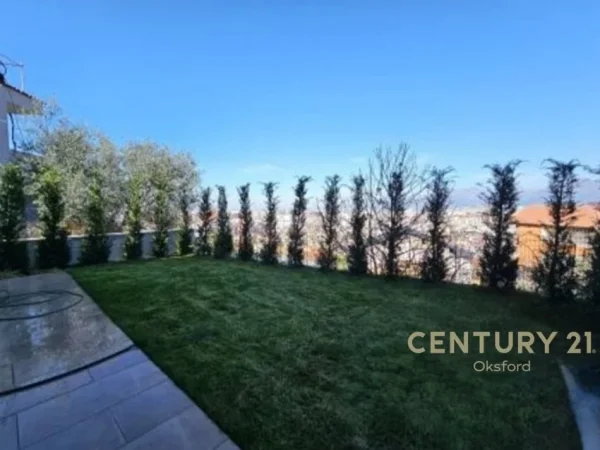 Tirane, jepet me qera apartament 2+1+Aneks+Ballkon Kati 1, 127 m² 700 € (Selite)