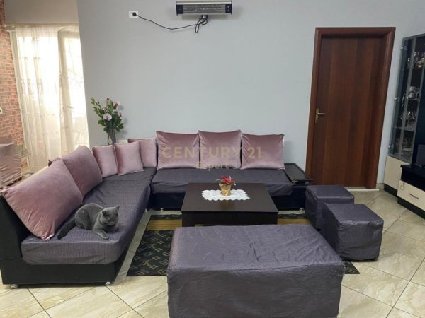 Tirane, shitet apartament 2+1 Kati 7, 94 m² 165.000 € (Fresk)