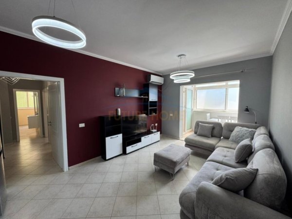 Tirane, jepet me qera apartament 2+1 Kati 2, 85 m² 650 € 