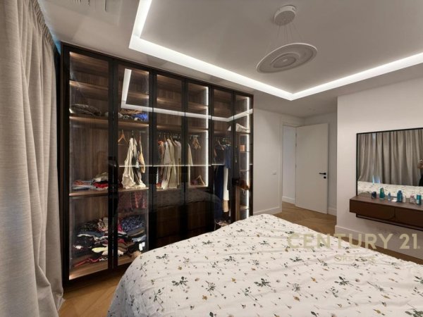 Tirane, jap me qera apartament 2+1 Kati 6, 133 m² 3.000 € 