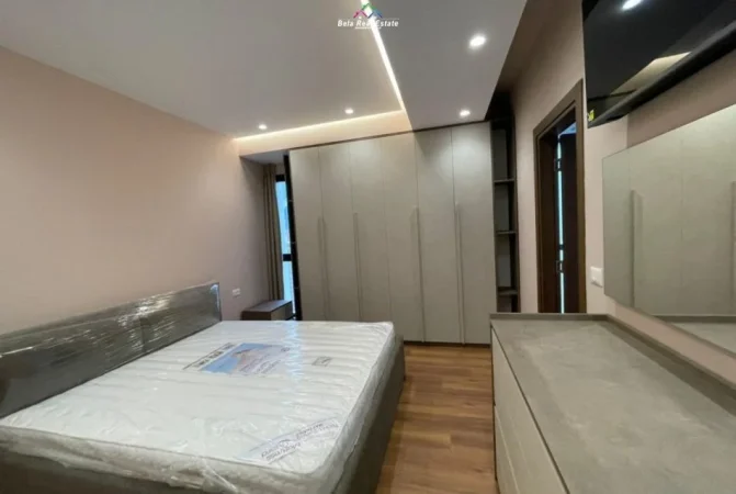 Tirane, jepet me qera apartament 2+1+Ballkon Kati 2, 110 m² 850 € (Farmacia 10)