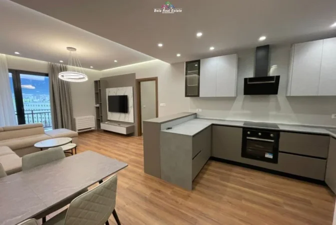Tirane, jepet me qera apartament 2+1+Ballkon Kati 2, 110 m² 850 € (Farmacia 10)