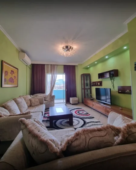 Tirane, jepet me qera apartament 2+1+Aneks+Ballkon Kati 8, 650 € (zogu i zi)