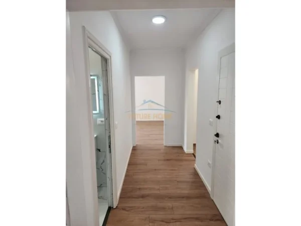 Tirane, shitet apartament Kati 4, 51 m² 95.000 € (PORCELAN)