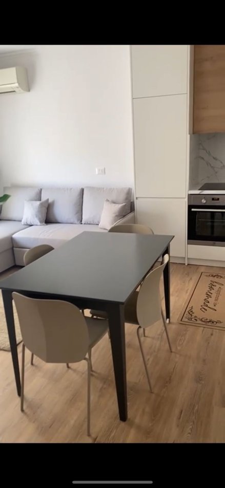 Tirane, jepet me qera apartament 2+1+Ballkon Kati 4, 80 m² 700 € (Pazari i ri , rruga fadil rada)