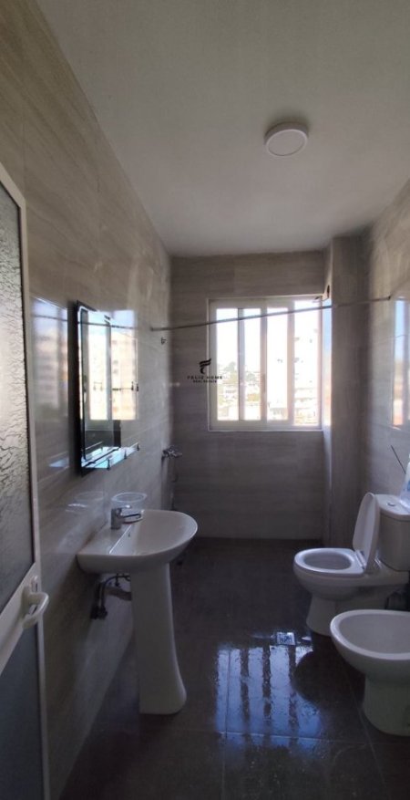 Tirane, jepet me qera apartament 2+1 Kati 4, 96 m² 450 € (YZBERISHT)