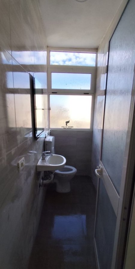 Tirane, jepet me qera apartament 2+1 Kati 4, 96 m² 450 € (YZBERISHT)