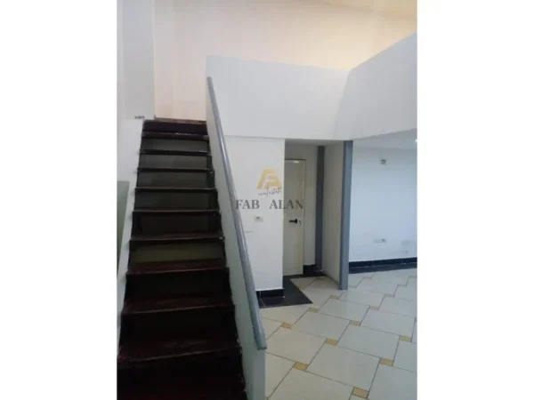 Tirane, shitet ambjent biznesi , 60 m² 190.000 € (Ish Kinema 17 Nentori)