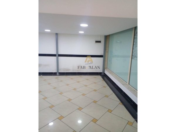 Tirane, shitet ambjent biznesi , 60 m² 190.000 € (Ish Kinema 17 Nentori)