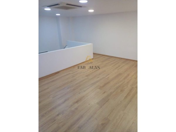 Tirane, shitet ambjent biznesi , 60 m² 190.000 € (Ish Kinema 17 Nentori)