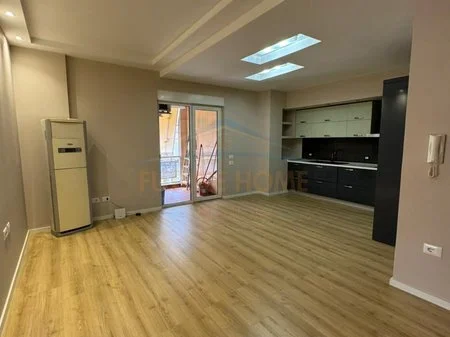 Tirane, shitet apartament 2+1 Kati 7, 91 m² 189.000 € 