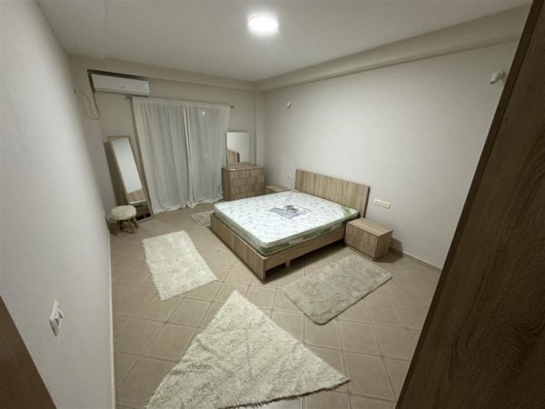 Tirane, jepet me qera apartament 2+1+Ballkon Kati 6, 80 m² 550 € (Don Bosko)