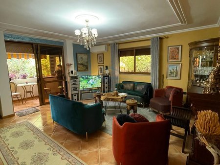 Tirane, shitet apartament 3+1 Kati 1, 110 m² 220.000 € 