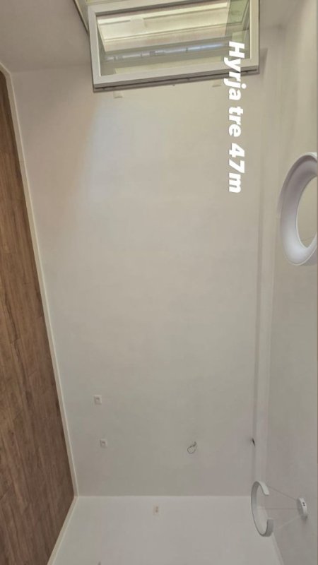 Tirane, shitet apartament 1+1 Kati 7, 102.000 € 