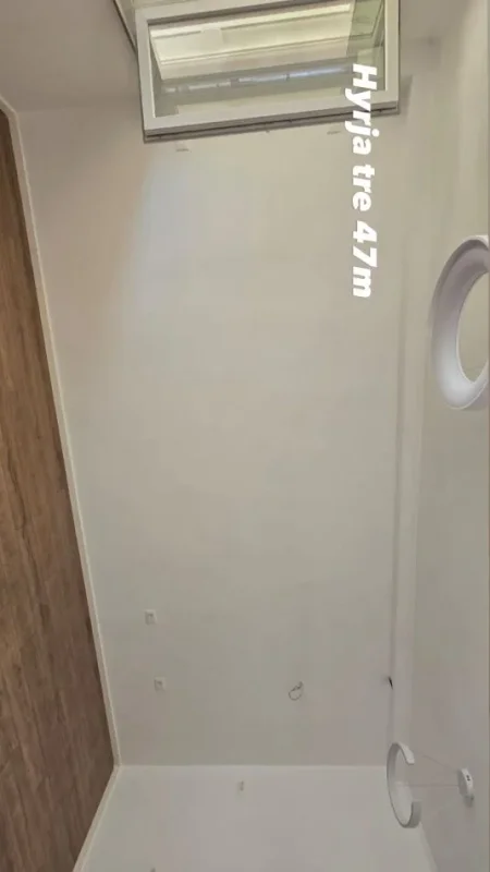 Tirane, shitet apartament 1+1 Kati 7, 102.000 € 