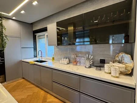 Tirane, shitet apartament 2+1 Kati 5, 123 m² 370.000 € 