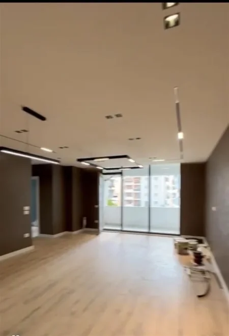 Tirane, shitet apartament 3+1 Kati 4, 132 m² 198.000 € (ASTIR)