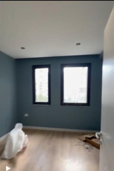 Tirane, shitet apartament 3+1 Kati 4, 132 m² 198.000 € (ASTIR)
