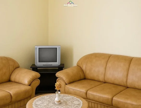 Tirane, jepet me qera apartament 3+1 Kati 4, 90 m² 650 € (prane Fakultetit te Shkencave)