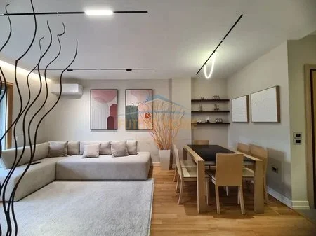 Tirane, jepet me qera apartament 2+1 Kati 8, 115 m² 1.500 € 
