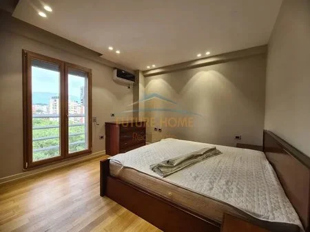 Tirane, jepet me qera apartament 2+1 Kati 8, 115 m² 1.500 € 