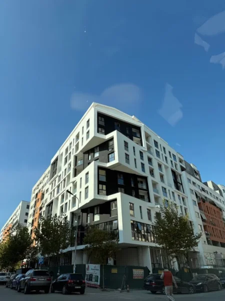 Tirane, jepet me qera ambjent biznesi Kati 1, 60 m² 1.000 € (ASTIR)