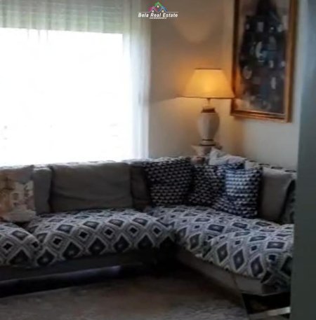 Tirane, jepet me qera apartament 3+1+Ballkon Kati 3, 150 m² 900 € (prane Natyres se Qete)