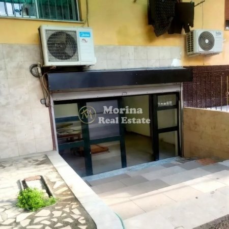Tirane, jepet me qera ambjent biznesi Kati 1, 85 m² 450 € (Komuna Parisit)
